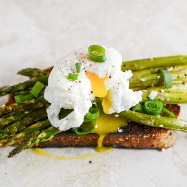 Market Breakfast: Poached Eggs, Asparagus, and Amsterdam Seed Bread ...