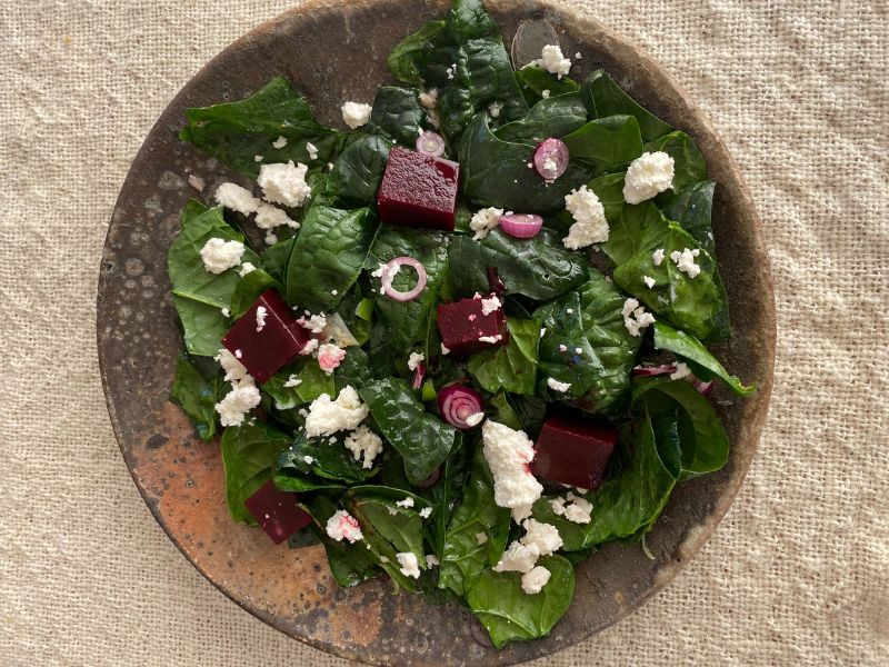 Spinach, fermented beets, and feta salad